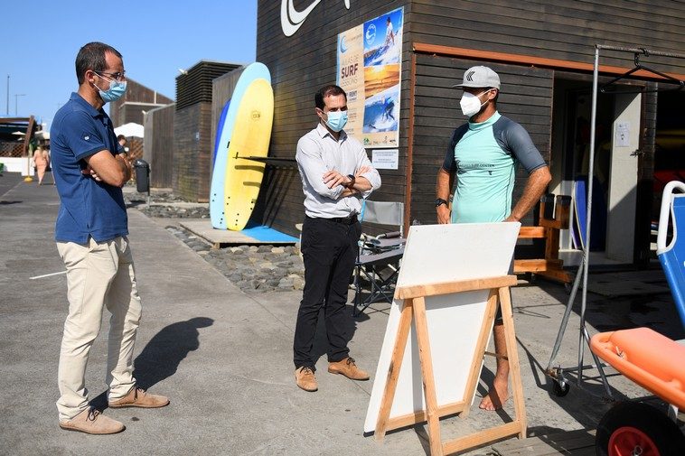 Câmara da Ribeira Grande proporciona aulas gratuitas de surf